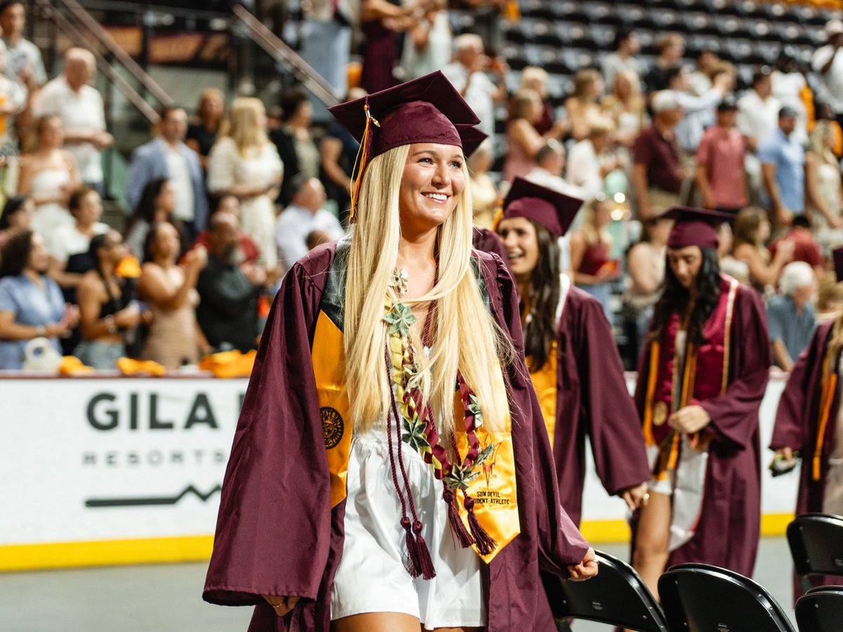 SunDevilBeachVB's tweet photo. Sand Devils for life 🔱🎓

#ASUGrad /// #SunDevilsGraduate https://t.co/SjJWCANVLV