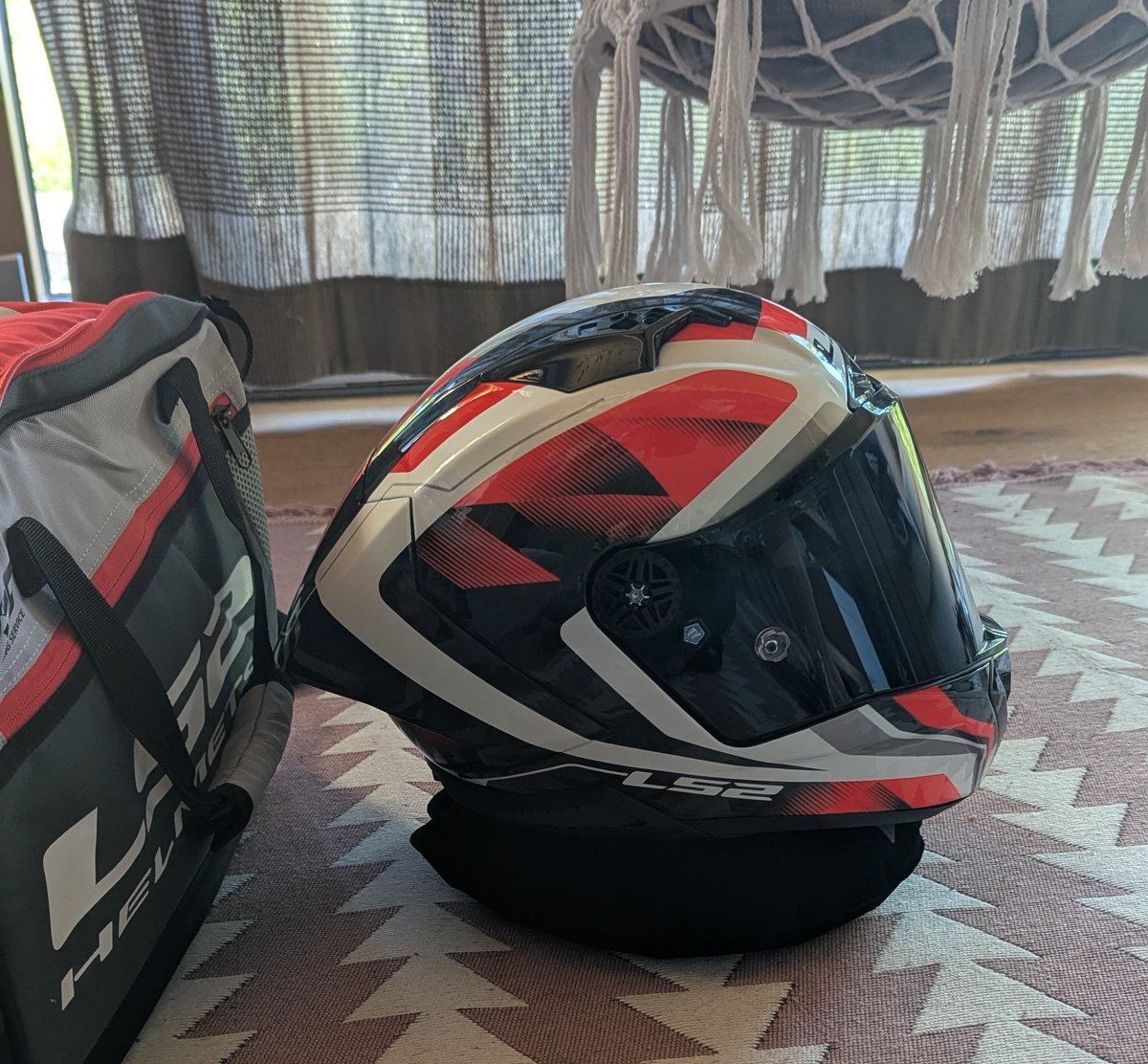 Tåcøs saucisse 🦝 tweet media
