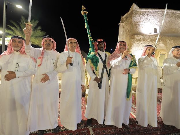 BUKVB's tweet photo. مقصورة السويلم بالبكيرية تستقبل أهالي عنيزة بالعرضة السعودية
https://t.co/9IjbnePuZ8 https://t.co/nCOeA3DduX