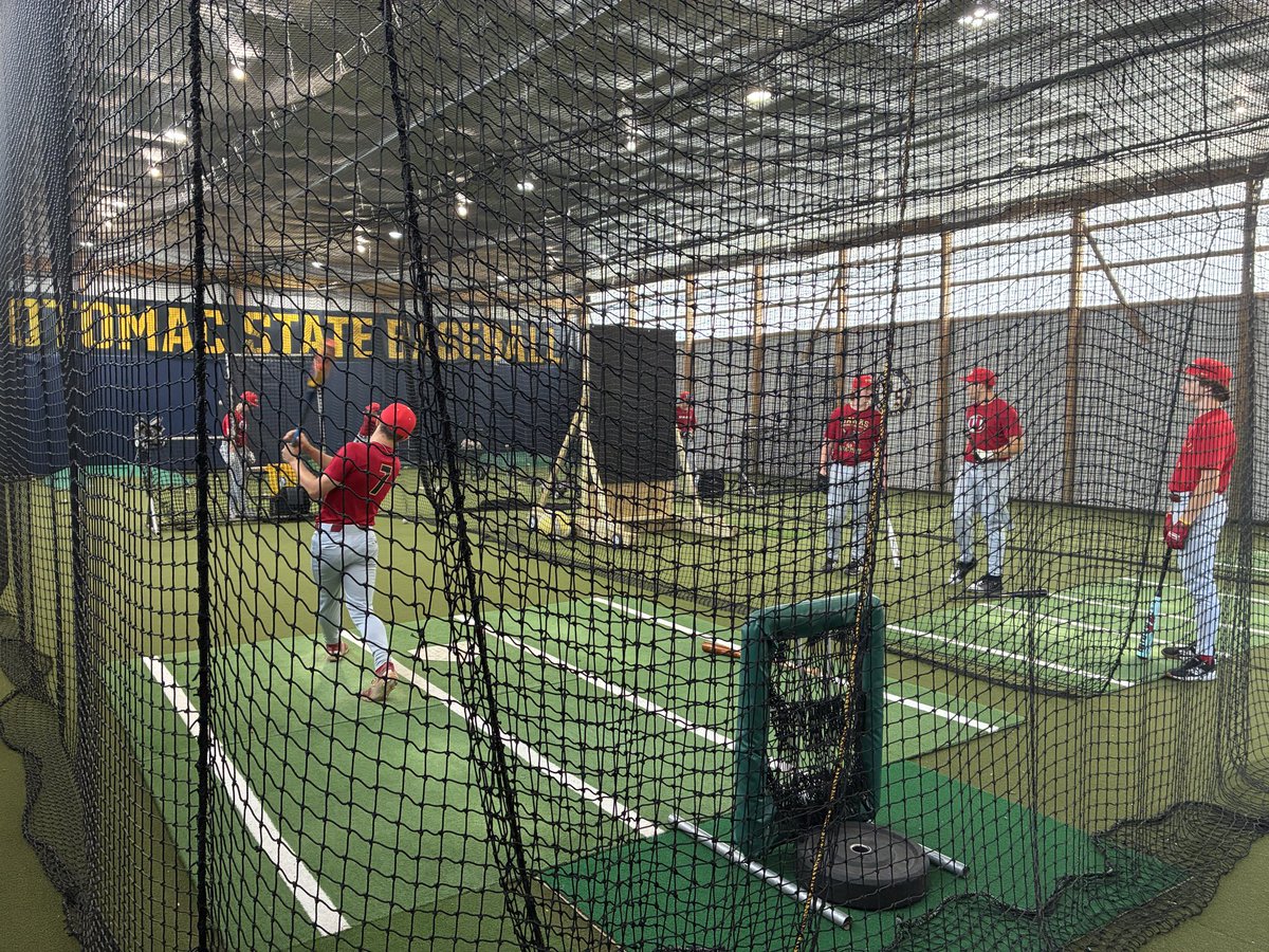 University Baseball tweet media