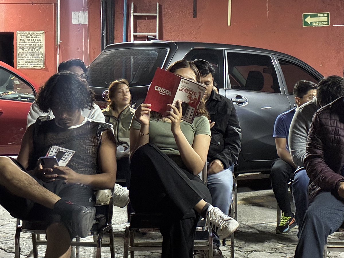 CNECALMECAC's tweet photo. #FelizMartes 🌤️

Para cambiar el presente hay que entender el pasado 📚

Ayer en nuestra plenaria semanal leímos “José Revueltas, el movimiento estudiantil y el proletariado mexicano” de Aquiles Celis. 🤓📖 https://t.co/OTVJcbYNiv