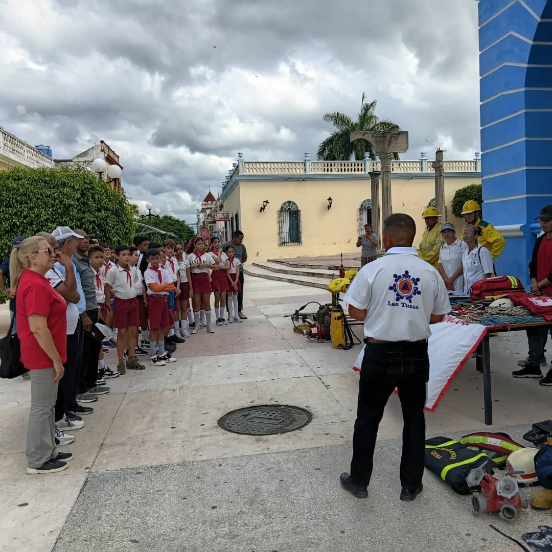 PROSALUDCPHEM's tweet photo. Actividad Educativa en el mes de la Prevención , donde se enfatiza sobre la  prevención de Lesiones no Intencionales en Niños y Adolescentes . En la provincia de la Tunas. 
#PROSALUD
#CubaEstáFirme 
#CubaEsRevolución 
#CubaSalvaVidas https://t.co/J2OhTYPoJd