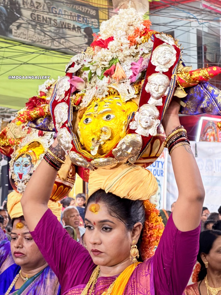 sanyasi0002's tweet photo. The Bhanjanagar Thakurani Jatra is a major biennial (or triennial) festival in Ganjam, Odisha, celebrating Maa Budhi Thakurani with vibrant processions, traditional Bagha Nacha (Tiger Dance), and music, drawing thousands of devotees to the region. https://t.co/SiEZ9wNsPZ