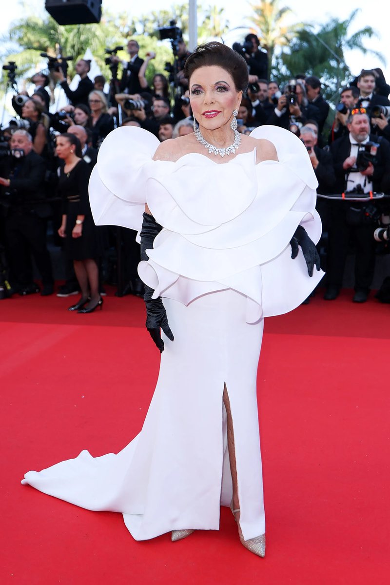 Red Carpet Fashion Awards tweet media