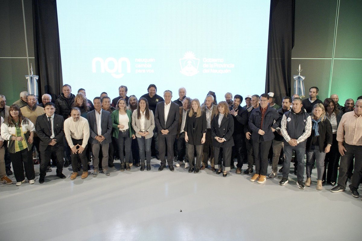 josecodermatz's tweet photo. Muy contentos con esta segunda etapa del Programa Clubes Sociales.

Los clubes cumplen un rol fundamental en nuestras comunidades: son espacios de encuentro, contención, prevención y crecimiento para las juventudes. https://t.co/B7uRkXvlDn