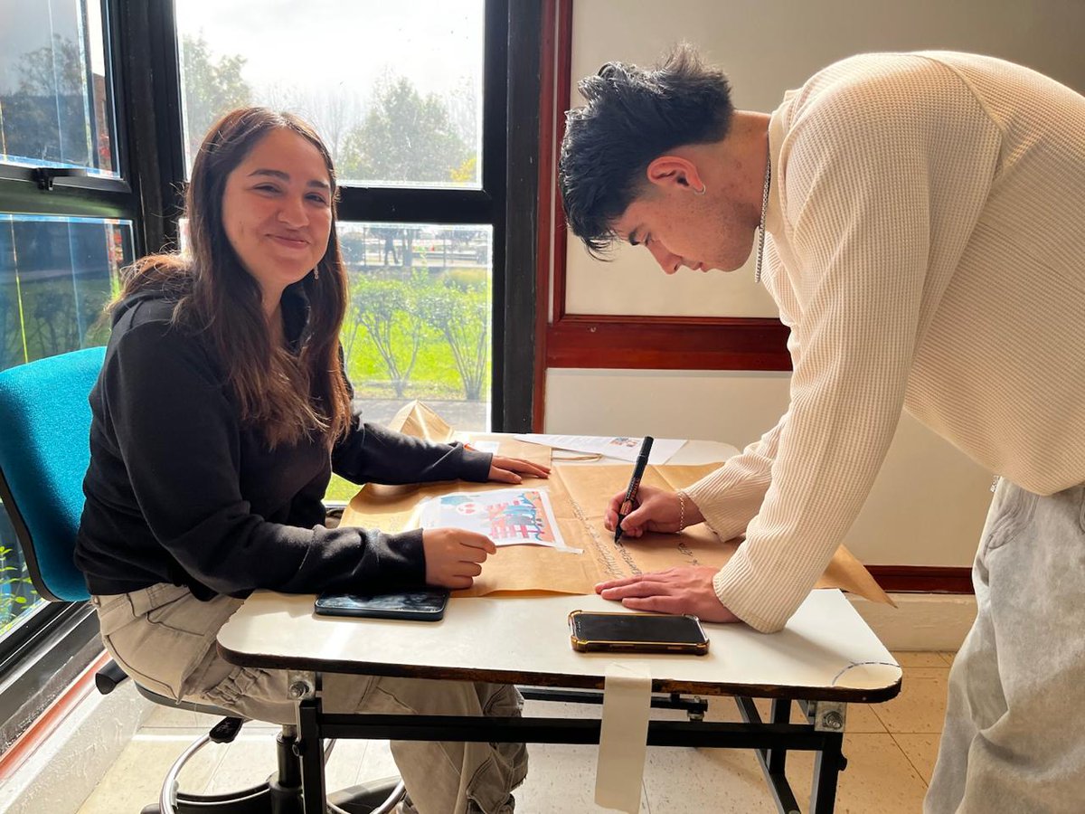 asfaceubb's tweet photo. Estudiantes fortalecen sus habilidades sociales a través del Programa Aprendizaje Servicio!!
Participaron en un Taller orientado a fortalecer competencias fundamentales para el trabajo colaborativo, la comunicación efectiva y la vinculación con la comunidad #AprendizajeServicio https://t.co/gEOed6HuUh