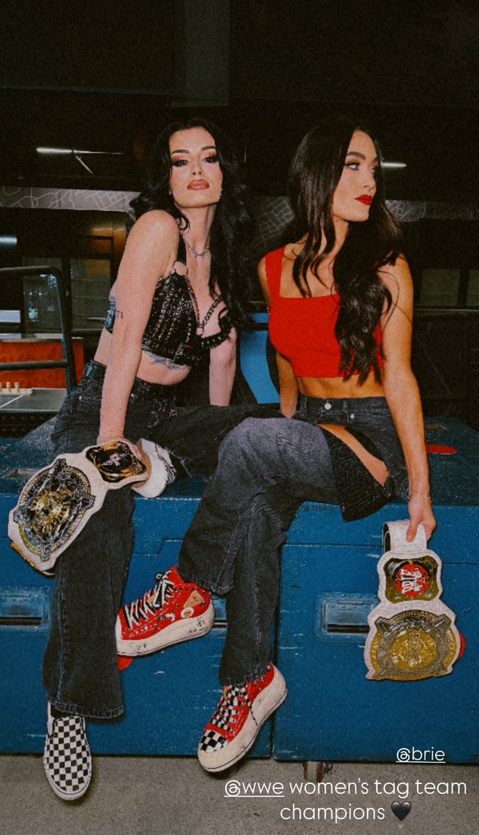 I'm back to take what's yours. ✗ NOT @Saraya tweet media