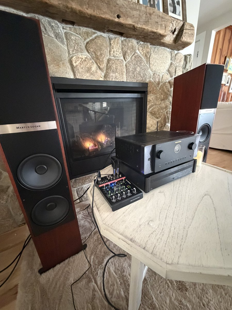 TaterChimp's tweet photo. Low key DJ https://t.co/NhKz98F3gg