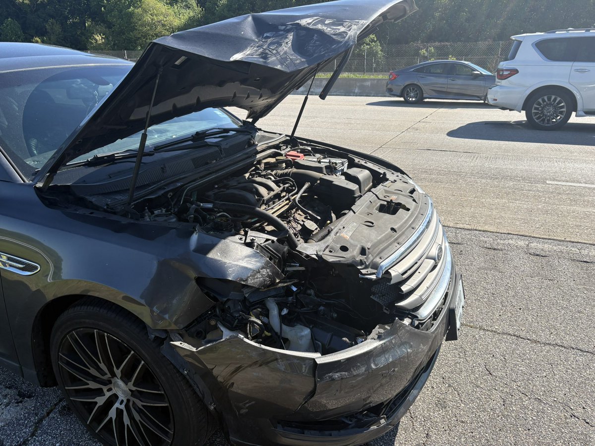 aaaydni's tweet photo. My family is facing a tough time after my husband's car accident, which has left us without transportation for work and caring for our daughter. We need help covering repair costs. If you’re able, please consider donating or sharing to help us ❤️https://t.co/oTyBAqVALZ https://t.co/f691IgDTze