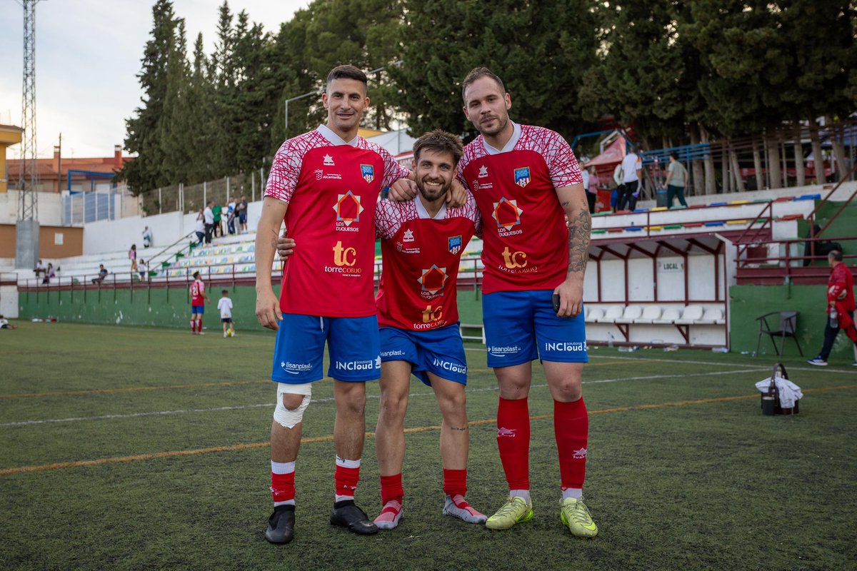 joaquin_parra's tweet photo. Si ya es bonito ascender … con tu pueblo aún más 😍 somos de 3 REF  , vaya familia… https://t.co/UIusRWr2h9