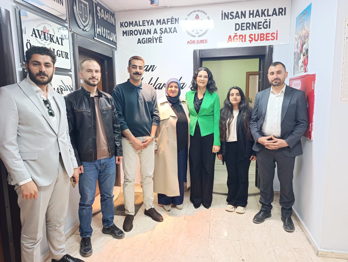 IhdAgr's tweet photo. Dem Parti Ağrı İl Eşbaşkanları ve Ağrı Mv. Nejla Demir'in derneğimizi ziyaretleri bizleri onurlandırdı. Bu güzel dayanışma için kendilerine yürekten teşekkür ederiz. https://t.co/nkwH4zs9aO