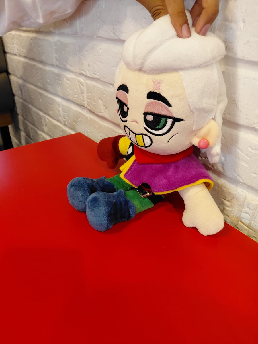 MariLin993560's tweet photo. Que bonita es Bellesita me he enamorado de mi propio peluche 😆🫪🫰🏻💕

#BelleBrawlStars
#BrawlStars
#BelleBrawl https://t.co/FefuvLu8U4