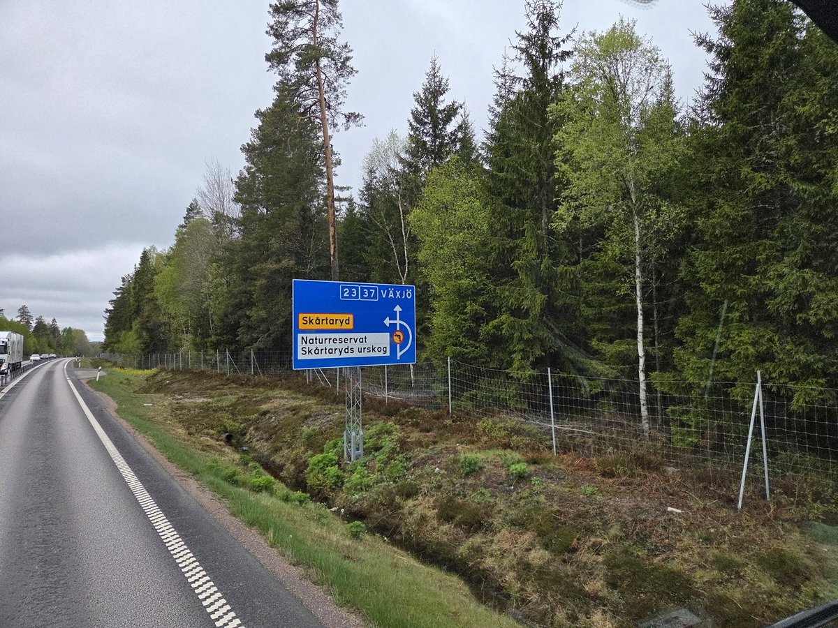 Trucker_Bohumil. tweet media