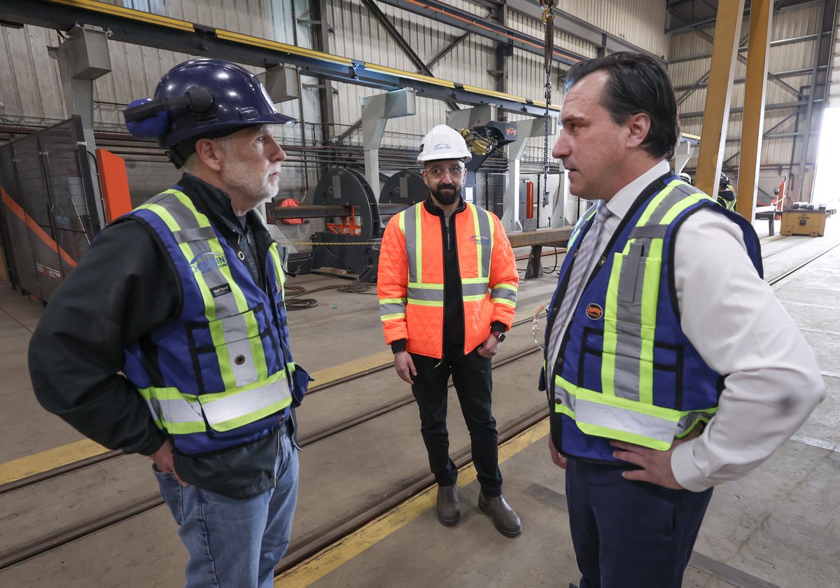 NS_LabourSkills's tweet photo. Markets and global trade is changing — and we’re making sure Nova Scotians are ready. 🇨🇦

A $13.8M investment was announced today to support workers affected by tariffs and global market shifts with training, skills and employment supports.

Learn more ⬇️
https://t.co/a7lgzacEPa https://t.co/yakCLGfoJX
