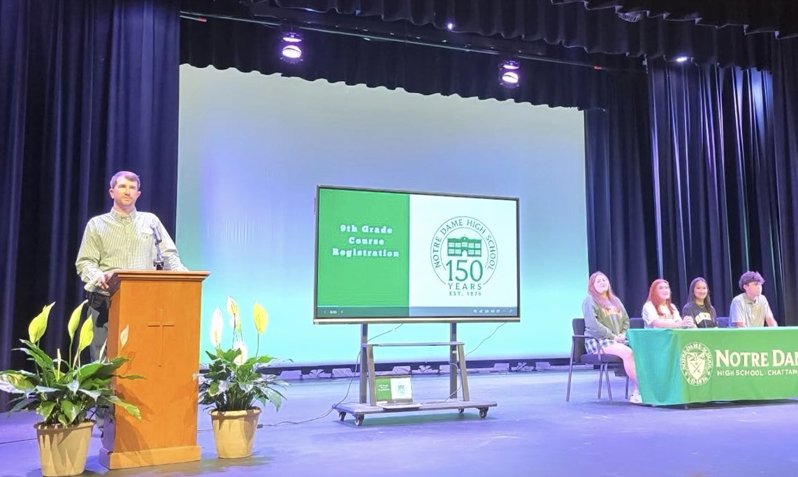 myndhs's tweet photo. A warm welcome to the newest members of the Notre Dame Family!

It was wonderful meeting so many new students and families at New Families Night on May 11.  We are excited for all that’s ahead and can’t wait to see you on campus this fall!  Go Irish! https://t.co/NkItdL2sQV