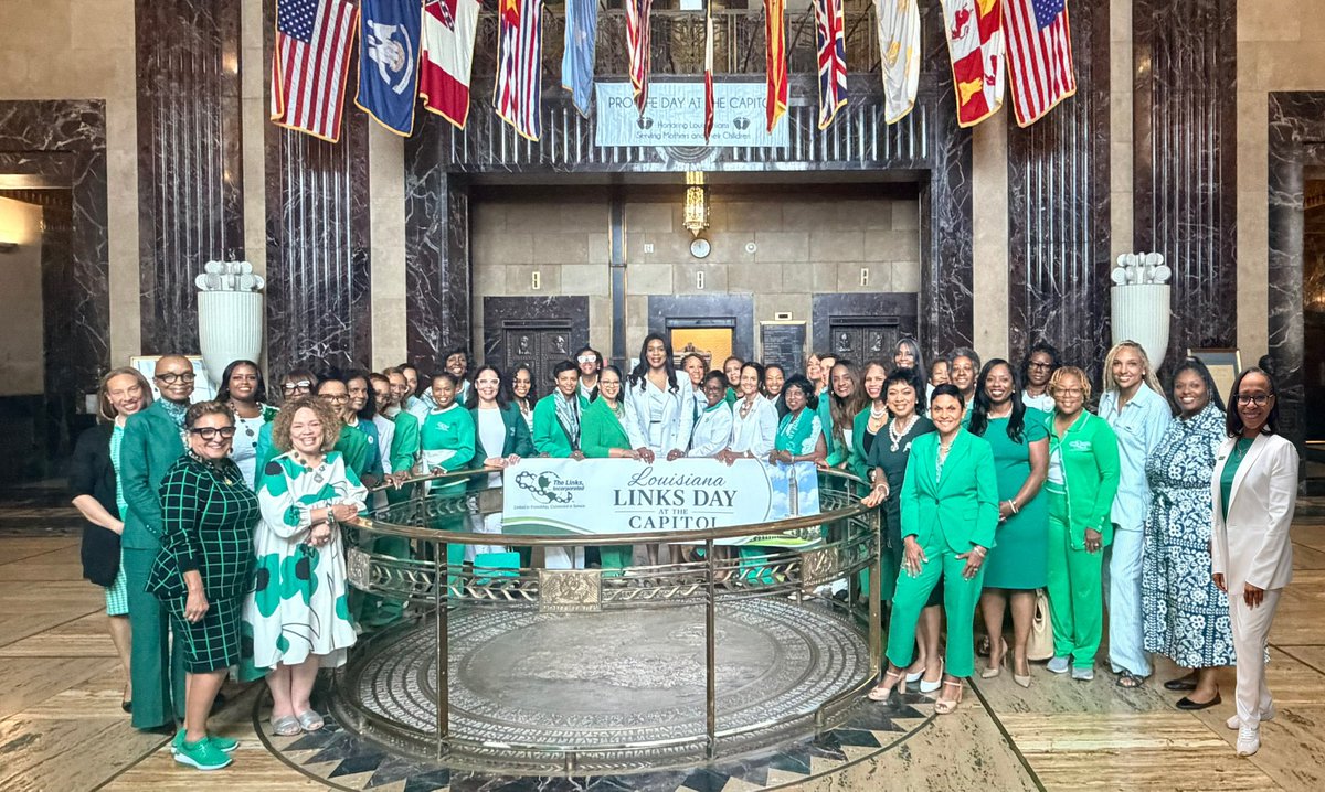 KizzyPayton's tweet photo. Proud to have recently served as Co-Chair of the 2026 Louisiana Links Day at the Capitol! 💚🤍

It was an incredible day of advocacy, fellowship, and engagement with Links members from across the state. 
#LLDAC #LinksInc #SALinksInc #Advocacy https://t.co/7a14tbU7xh