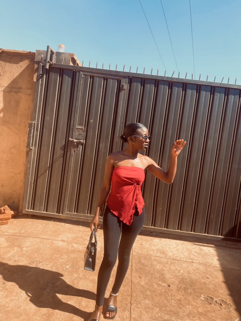 Antisocial Butterfly 🤩🦋 tweet media