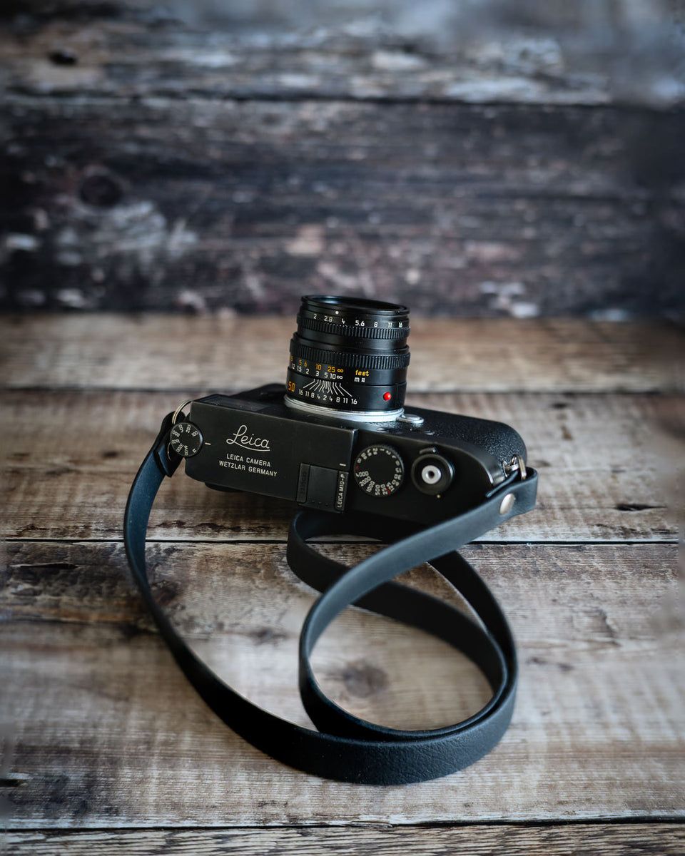 595strapco's tweet photo. Meet your new everyday carry companion. This handmade Biothane camera strap delivers the look and feel of premium leather — without the leather! 

#camerastrap #photography #cameragear #camera 

https://t.co/nwOK9pyx6R https://t.co/2odmzuGvL9
