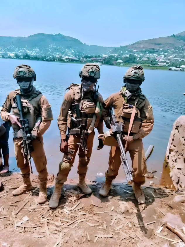 Newsupdateer's tweet photo. Des rapports indiquent l'entrée des Forces armées de la République démocratique du Congo (#FARDC) et #wazalendo à #Luvungi dans la plaine de la Ruzizi, #Uvira au Sud-Kivu après le retrait du #M23RDF de #sange vers #Kamanyola Certains éléments du #M23RDF sont présents à #Katogota https://t.co/nvgpSou6yl