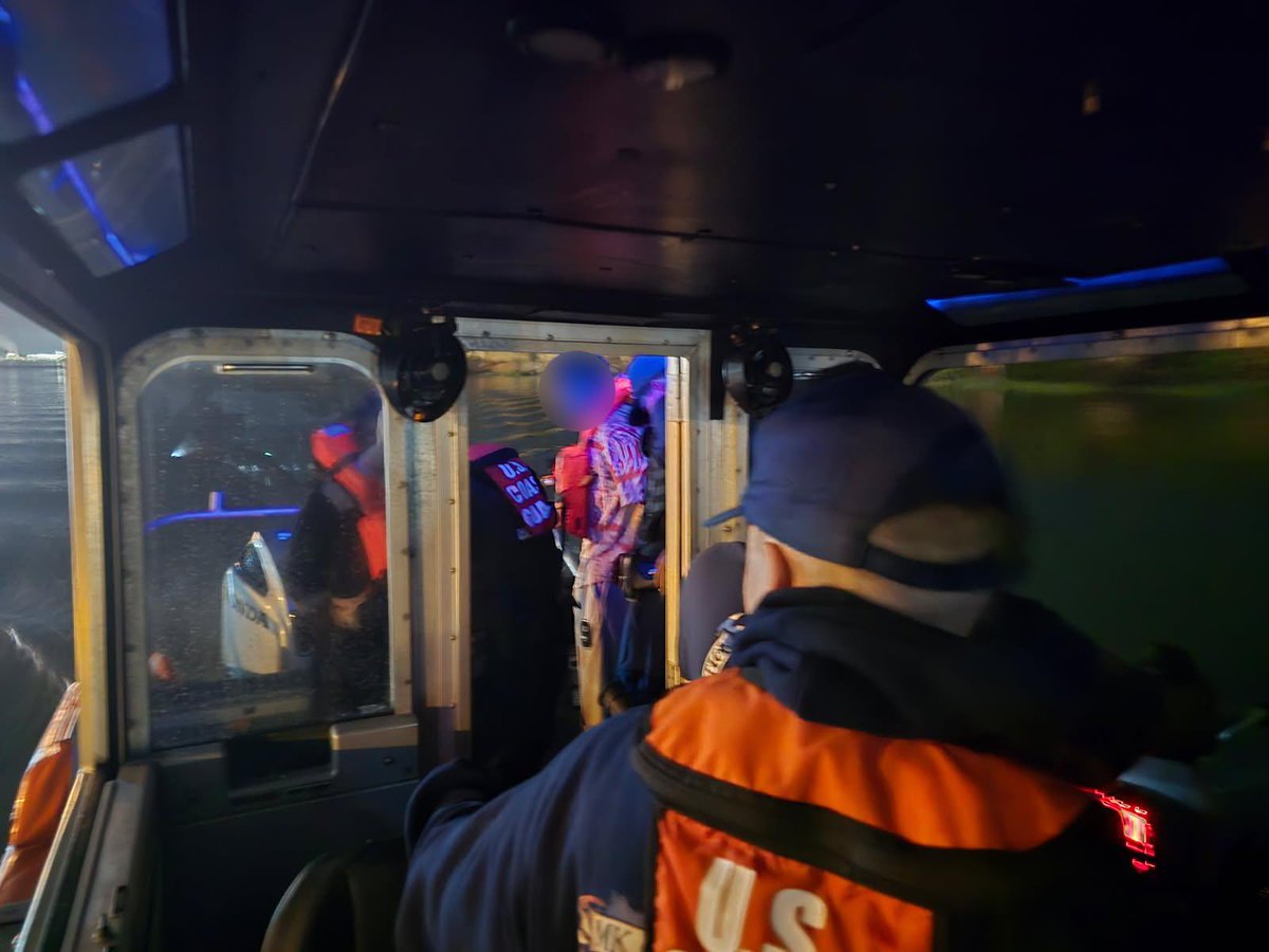 U.S. Coast Guard Southeast tweet media