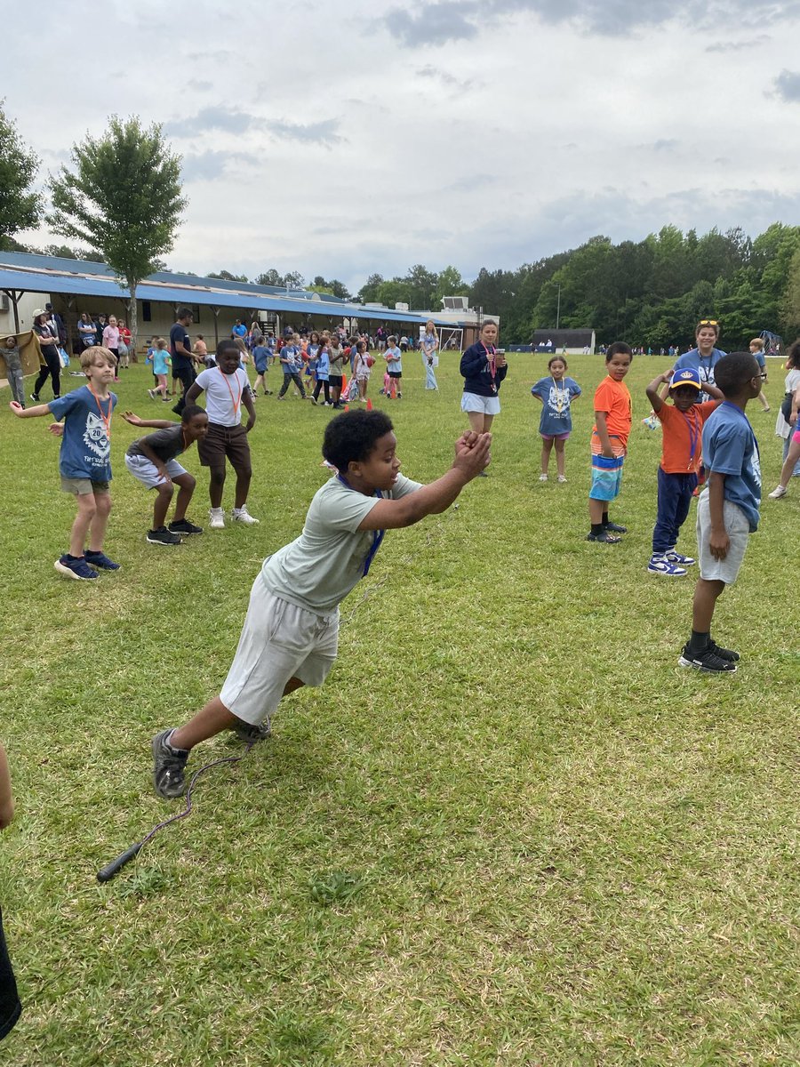 FutralWolfPack's tweet photo. PK-2nd graders are having a blast at today’s Field Day! 🏃‍♀️🛝🤽‍♀️@FutralWolfPack @GriffinSpalding https://t.co/fYMeTZ4lTa