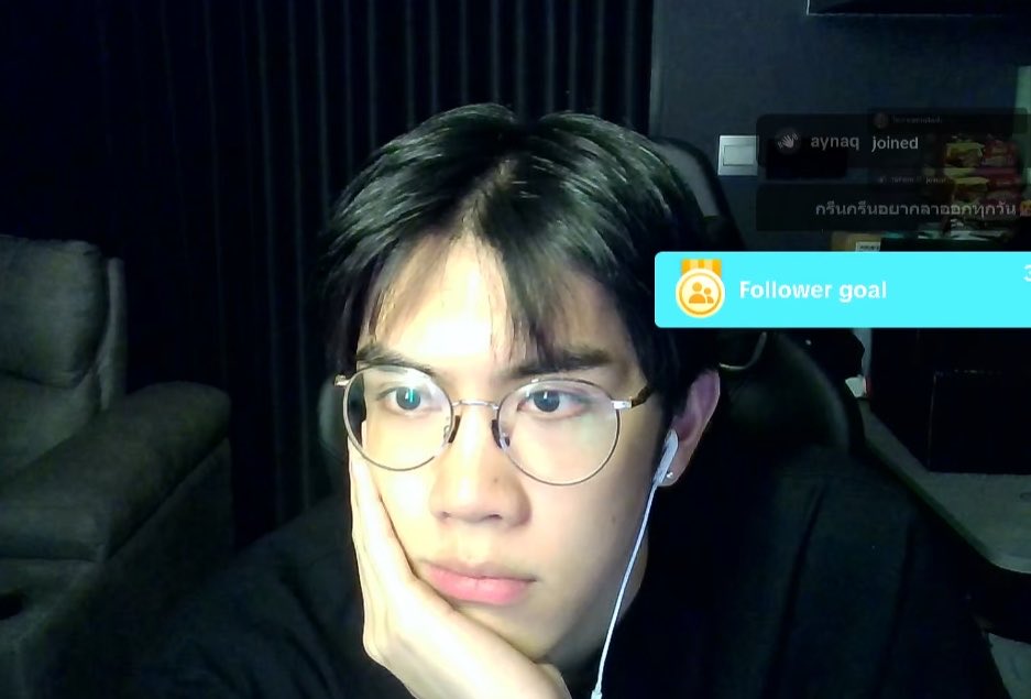 bloominmyblue's tweet photo. แน่จริง ก็มาสตรีมเกมด้วยกันดิ https://t.co/kjgitjLPBO