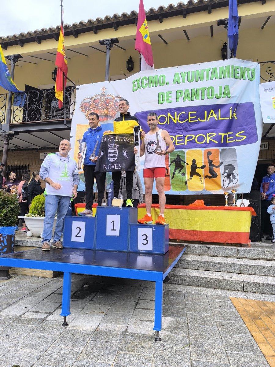 CapisTeam's tweet photo. Que bien lo hemos pasado en la @CarreraMujer Madrid en Pantoja (To) la Casa de Campo y Usera... Sin parar y con varios podios disfrutones. https://t.co/t2t7FVXQJC