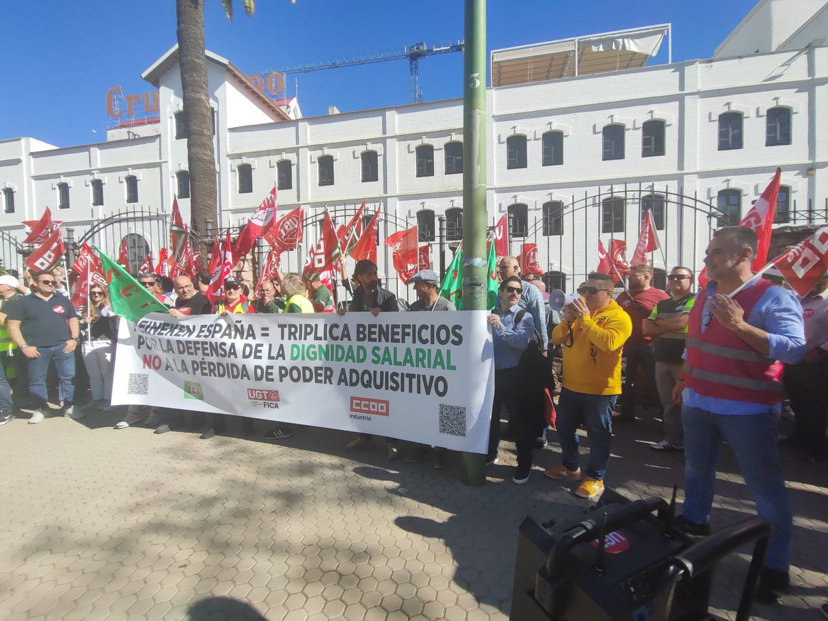 Industria_CCOO's tweet photo. 🔥 13 de mayo
🔥 20 de mayo
🔥 27 de mayo

Tres jornadas de huelga en @Heineken_ES ante la falta de acuerdo sobre la subida salarial

Están convocadas a sumarse a la protesta las 1.400 personas trabajadoras que la multinacional tiene en plantilla en el Estado ✊🏽

https://t.co/H1z8vIqMHT