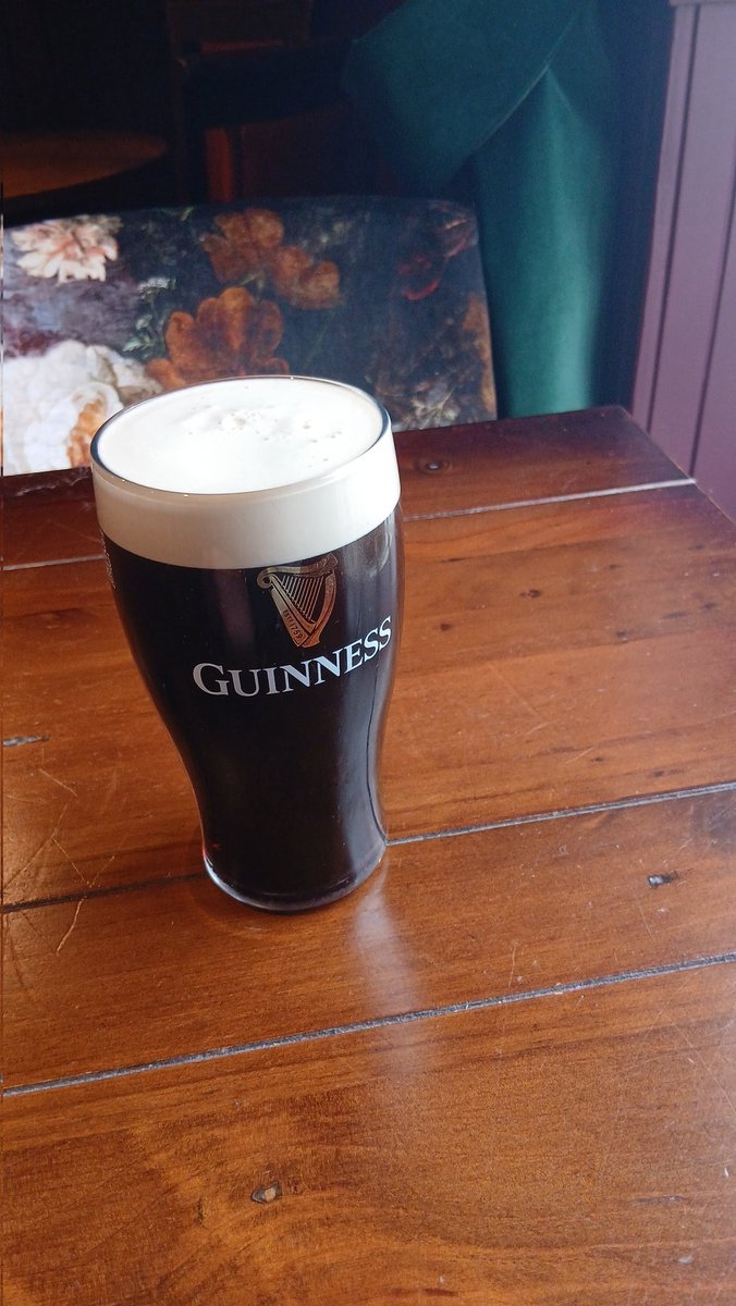renners1979's tweet photo. An afternoon pint when you're supposed to be working... https://t.co/7UV84hdQIL