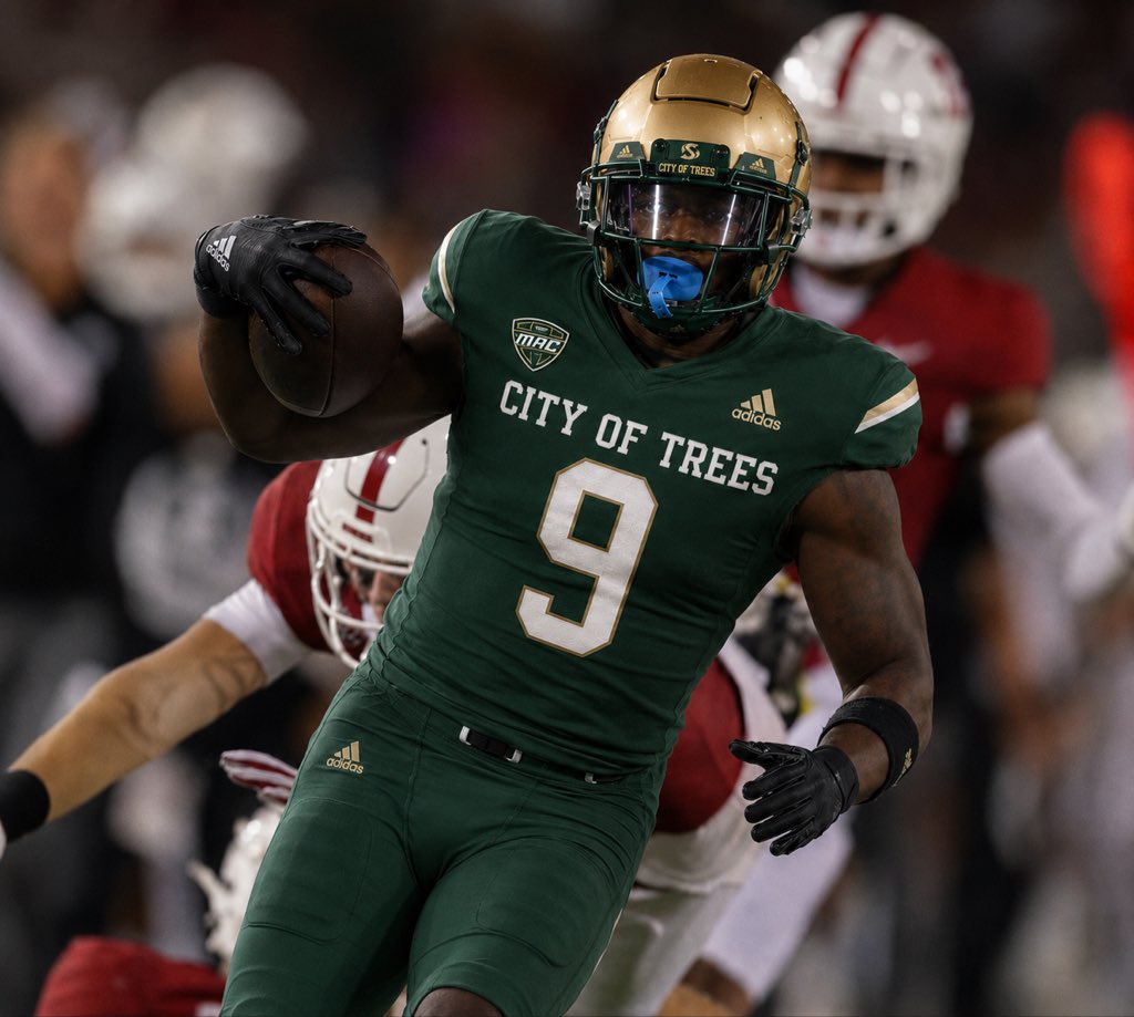 Stingersup916's tweet photo. “🔥 Sac State ‘City of Trees’ Edition jersey
Sacramento earned the nickname in the 1800s after thousands of trees were planted, turning it into one of America’s greenest cities 🌳
We need this @drlukewood
#SacState #CityOfTrees” https://t.co/5KNiqro3Bp