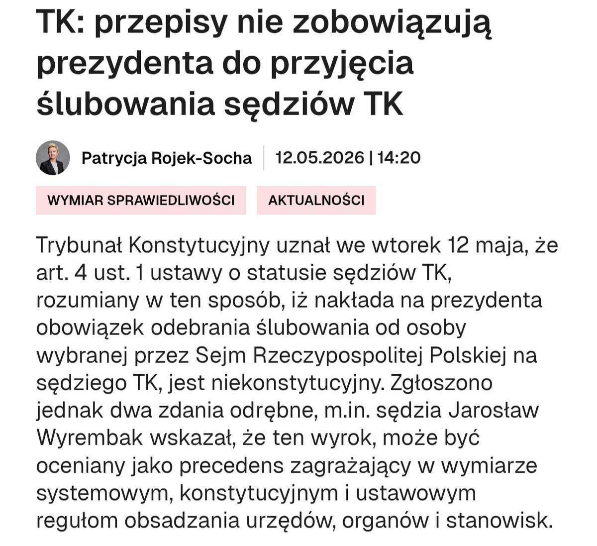 S l a v e n t y tweet media