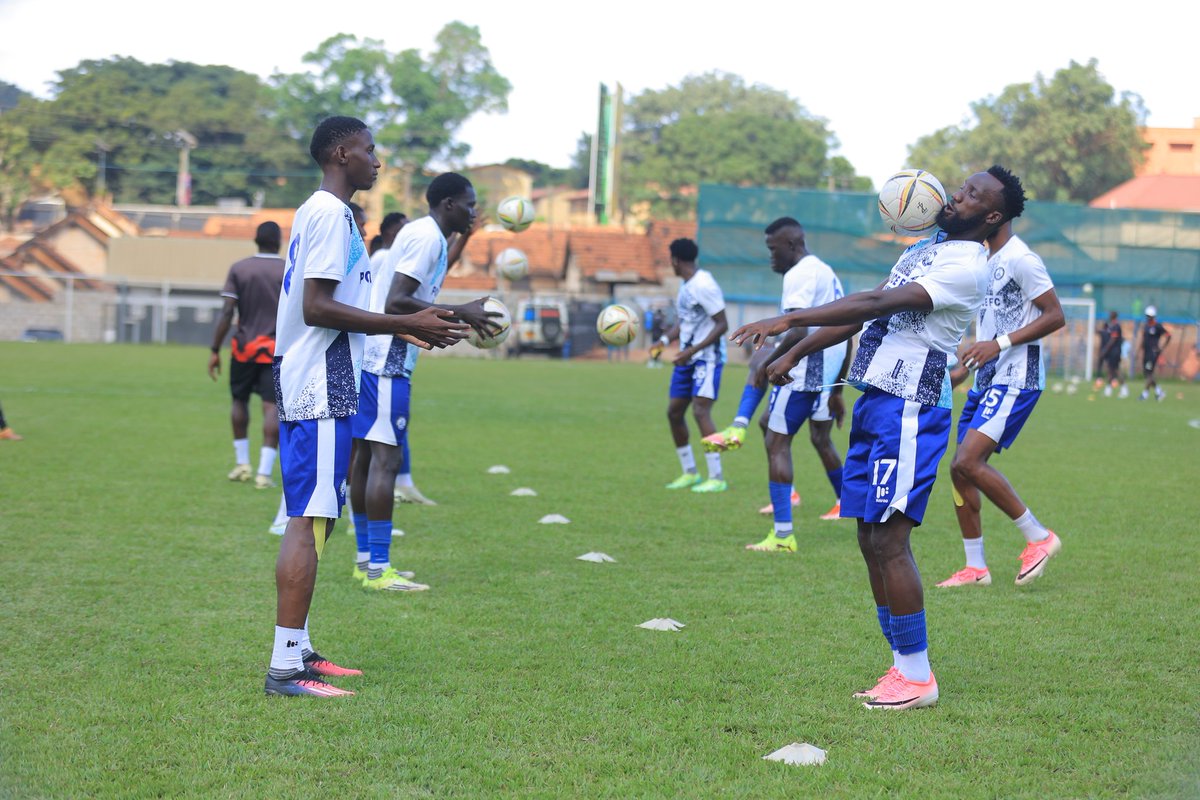 UgPoliceFC's tweet photo. โ
Warmups done
๐ All ready to rumble
#WeAreCops || #PlayToServe || #StarTimesUPL || #POLVIP https://t.co/1GlDPQEbaf
