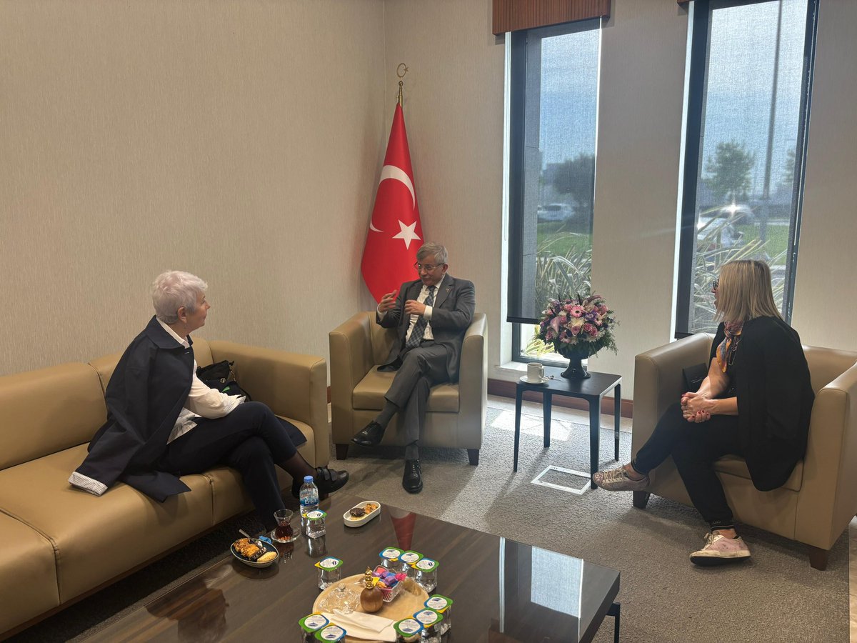 Ahmet Davutoğlu tweet media