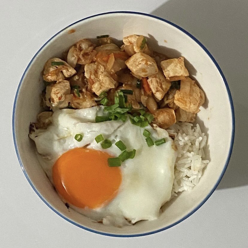 อยากกินไก่ทอด tweet media