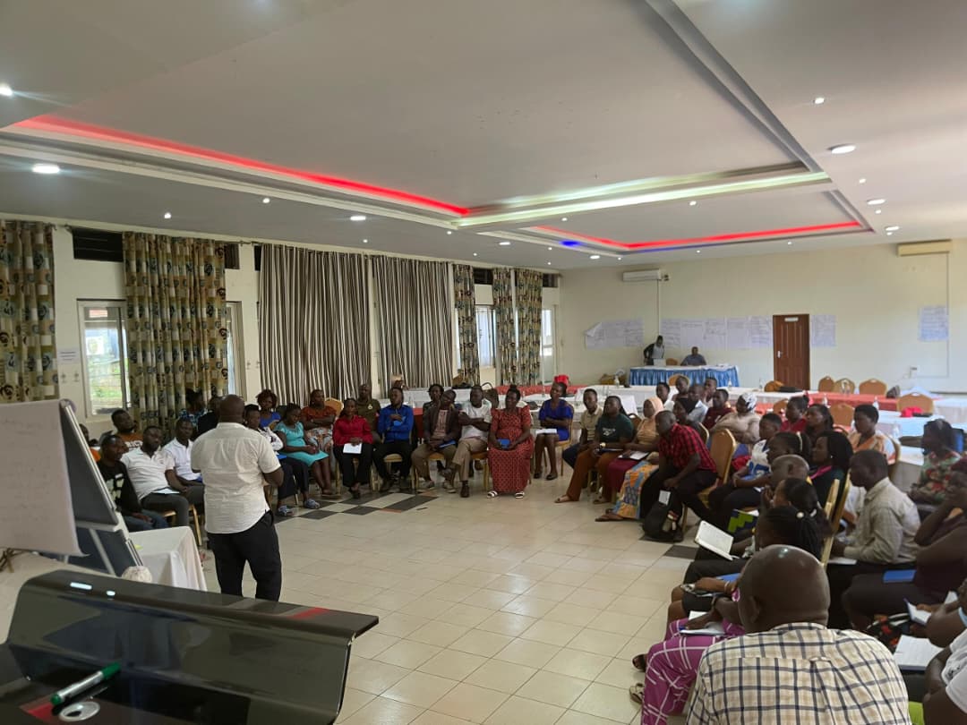 echoheartsug's tweet photo. 🔔HAPPENING NOW!
Our cluster, the Nakawa PVAC is currently participating in a 5-day VSLA Training of Trainers (ToT) in Mukono. Our CBFs are being equipped to succeed in our VSLA projects.
Thank you to @CRVPF1 for the support!
#VSLA
#EchoHeartsFoundationUganda
#EconomicEmpowerment https://t.co/hxkkllUr0S