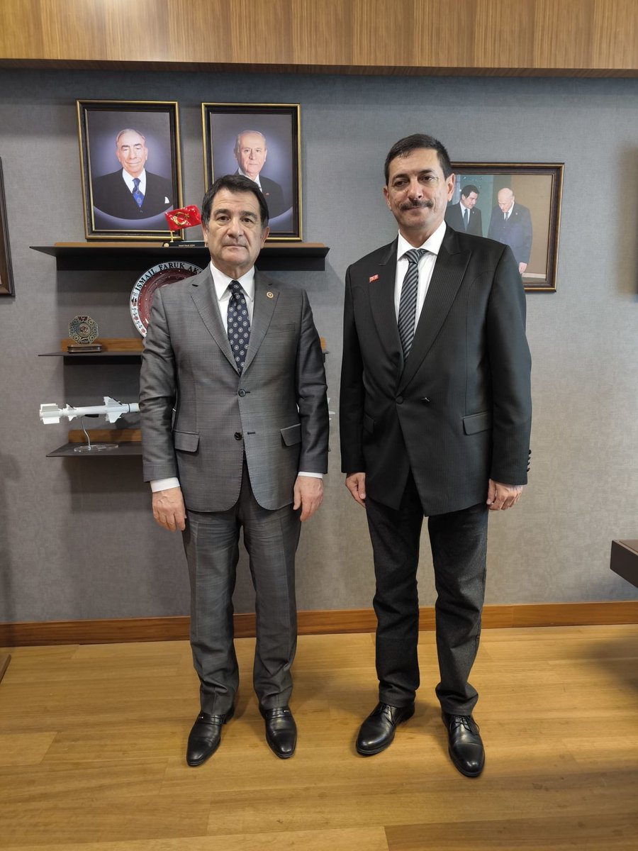 sinargunhan's tweet photo. Milliyetçi Hareket Partisi Genel Başkan Yardımcısı, TBMM Plan Bütçe Komisyonu Başkanvekili ve İstanbul Milletvekili Sayın İsmail Faruk Aksu'yu ziyaret ettik.

Özellikle 'Hasılat Usulü' vergilendirmeye geçiş konusunda çalışmalarda gelinen noktayı istişare ettik. 

Sayın Başkanımız çalışmaların devam ettiğini, TBMM 'nin  önümüzdeki yasama döneminde hasılat usulü vergilendirme hususunda kanun değişikliği öngördüklerini ifade ettiler.

Destekleri ve nazik kabulleri için kendisine bir kez daha teşekkür ediyorum.
@ifarukaksu 
@MHP_Bilgi