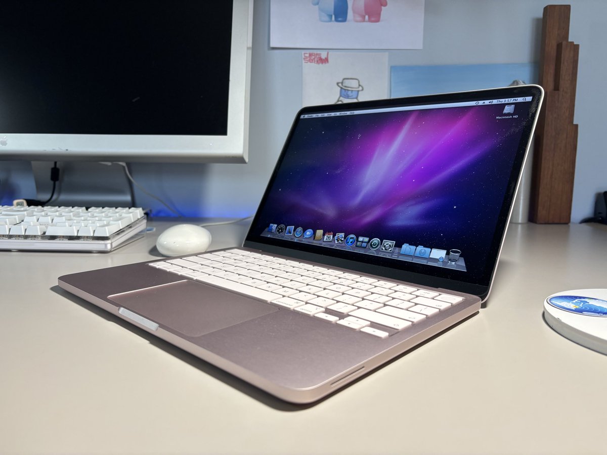 Mr. Macintosh tweet media