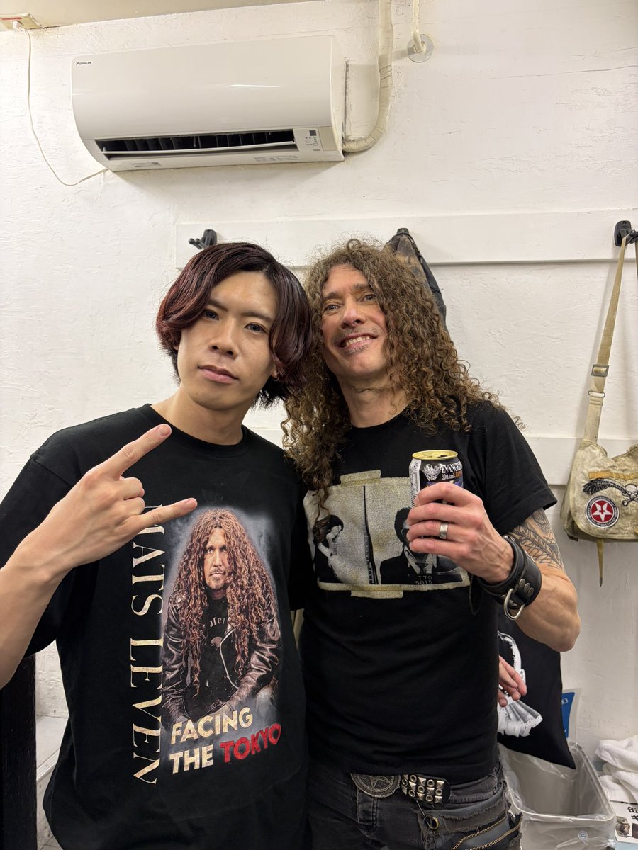 mikawa_drums's tweet photo. マッツ・レヴィン来日公演
Day2も無事終了しましたー！！

日本での環境に慣れてきたのかマッツが更に楽しそうでよかった☺️

せっかくなので一緒に写真撮りました🫠 https://t.co/3dawrkbnmA