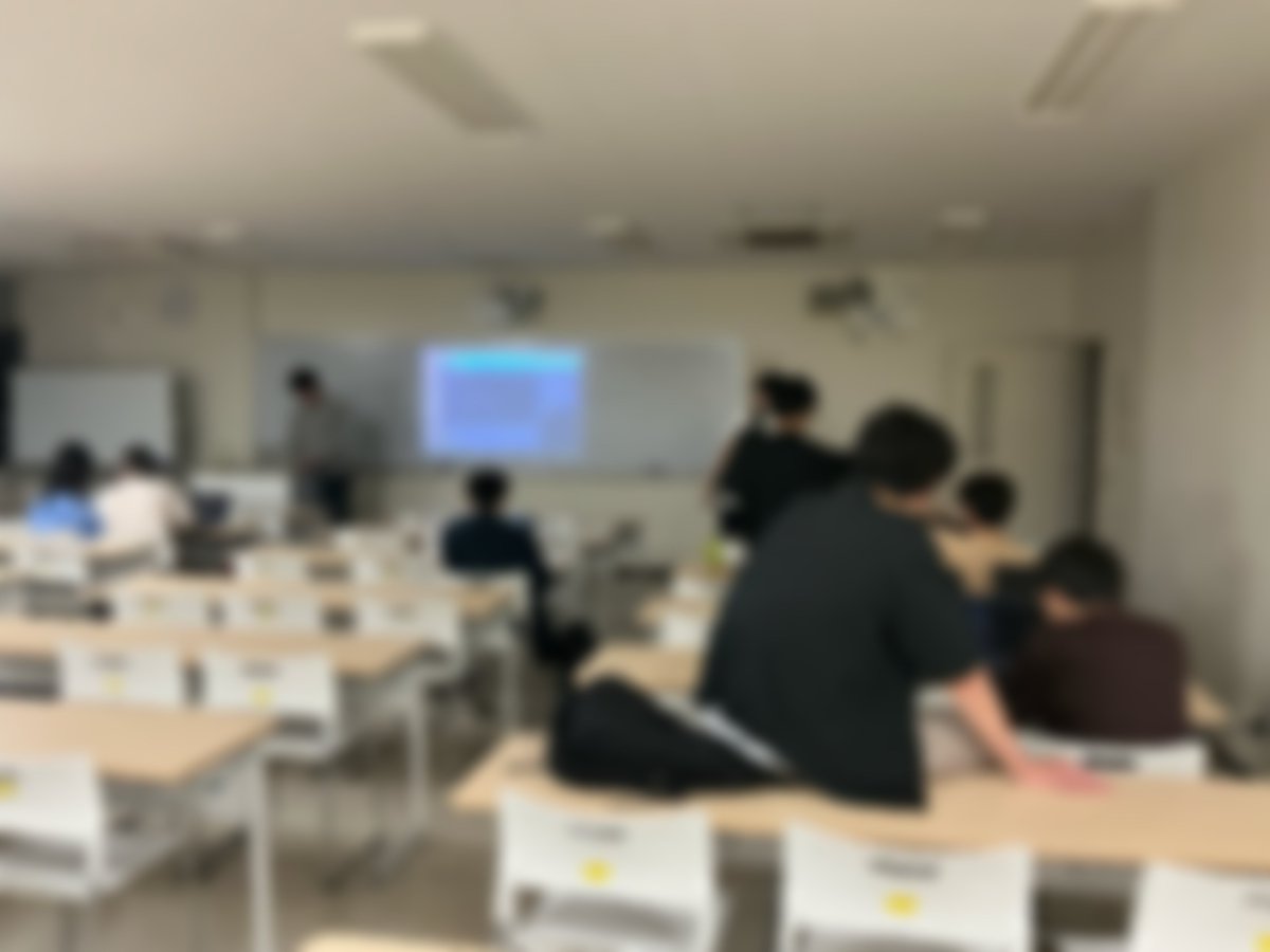 Maximum03400346's tweet photo. 今日は競技プログラミング班の活動がありました！
今回の内容では、主に C++ における関数を扱いました。STL 関数である std::min や std::sort をはじめとして、自作関数(ユーザー定義関数)についても同時に説明してしまいましたが、皆様飲み込みが早く感激しています！ https://t.co/Ah0D4eQWpz