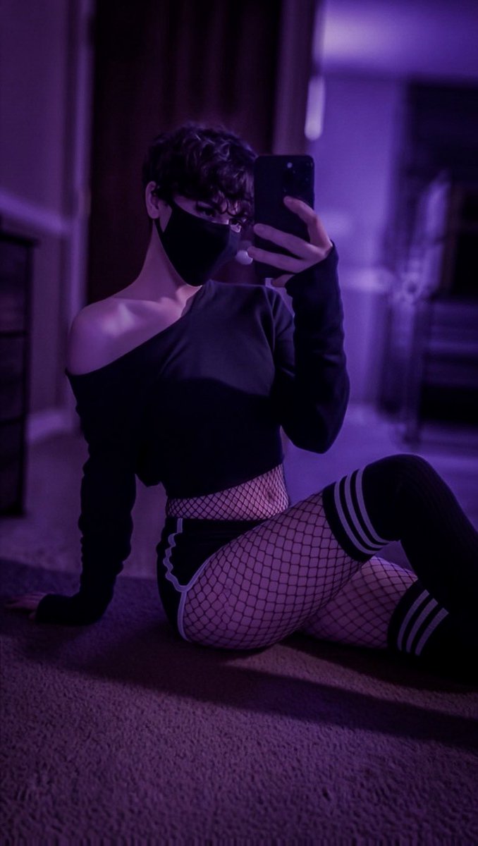 NeonStarVyx tweet media