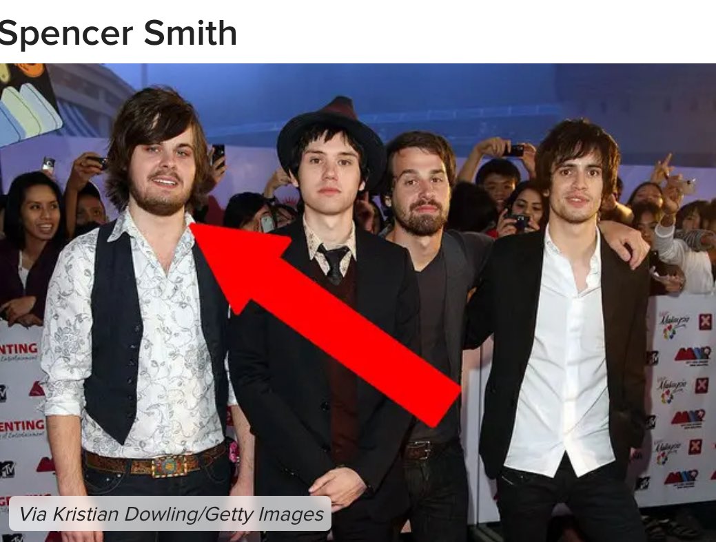 lesbian ryan ross 击 tweet media