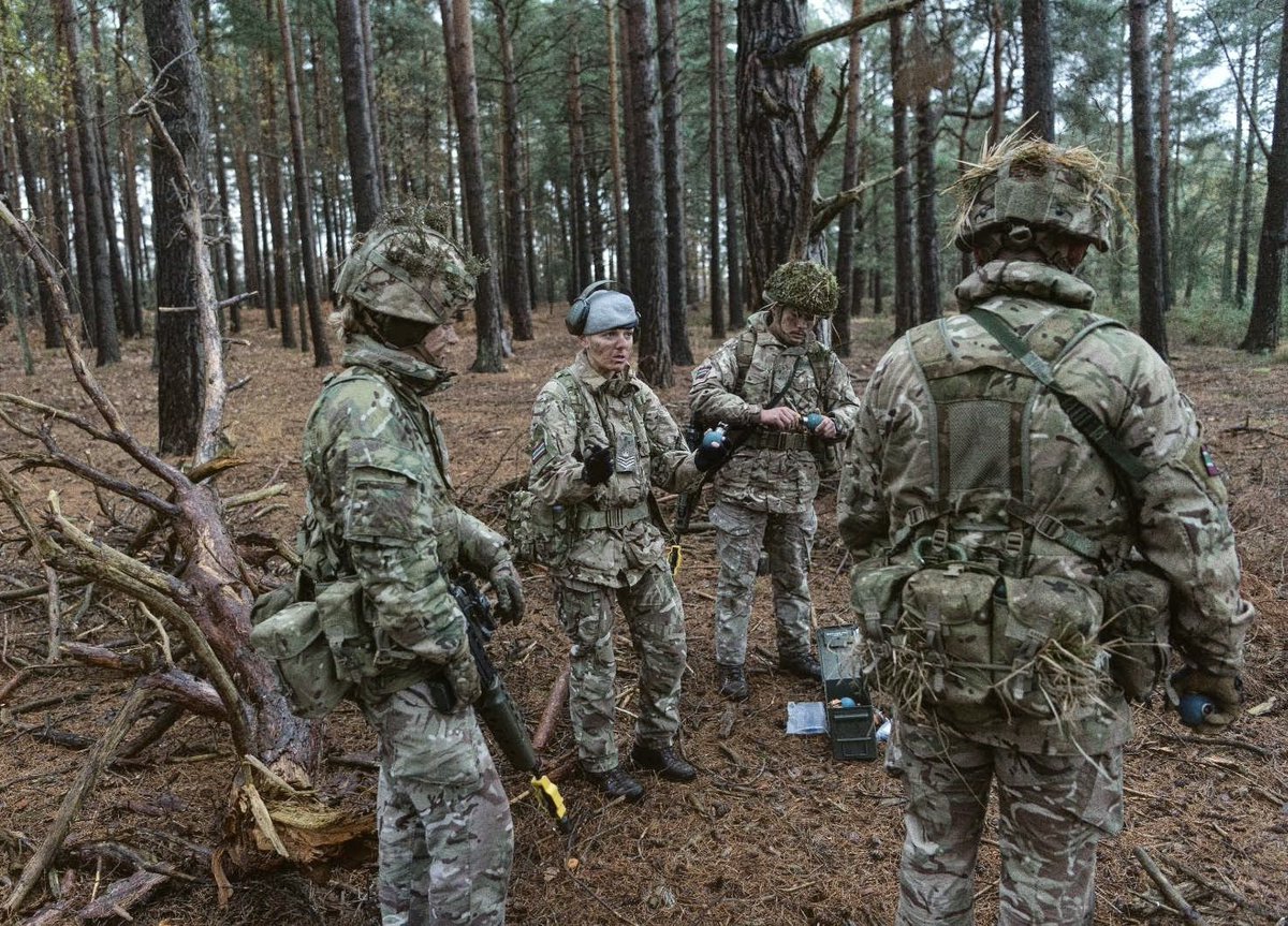 DMS_JHG_South's tweet photo. Happy #InternationalNursesDay from JHGS!
#Nurses are extraordinary people who put their patients first, providing care, professionalism & compassion.
Our #militarynurses do all this and more - providing care at home & abroad, in challenging environments & when its needed most! https://t.co/58WauaKpgC