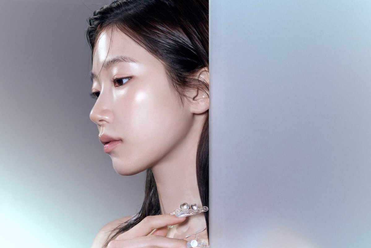YUSU LILY🪷

✰ 2nd Studio Album ‘PUREFLOW’ pt.1
2026.05.22 1PM (KST) | 12AM (ET)

💿Pre-save &amp; Pre-order
le-sserafim.lnk.to/PUREFLOWpt1

#LE_SSERAFIM #르세라핌 
#KAZUHA
#PUREFLOW_pt1
