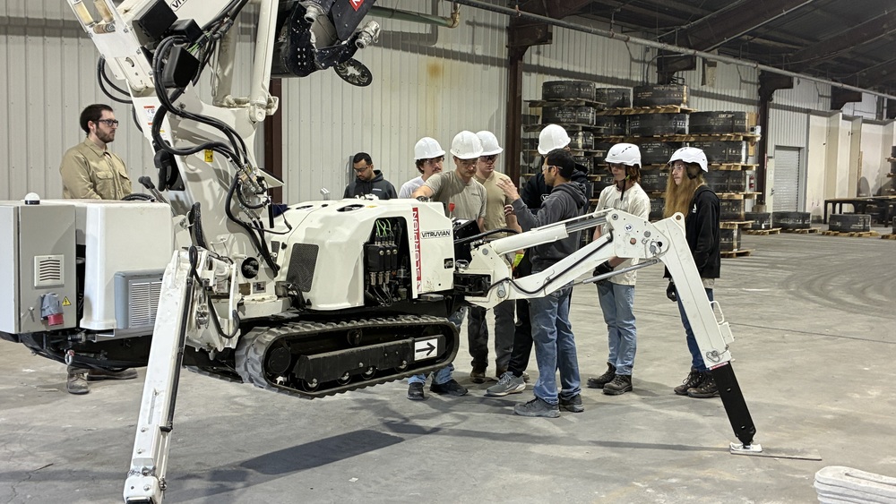 The_SLHS's tweet photo. Concrete Skills, Bright Futures: Southern Students Complete Vitruvian Training https://t.co/BpjgxvAcQ1 https://t.co/PF2DFGNvgz