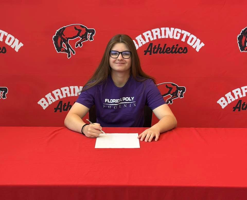 ReneSOlson's tweet photo. Signing day for Ava this morning. I am so excited for you and so proud of your dedication and effort throughout the years, your love for the game, your teammates, coaches, family and friends on and off the field. I can’t wait to watch some games in the warm Florida sun!! ☀️ https://t.co/rn0tTB74Vu