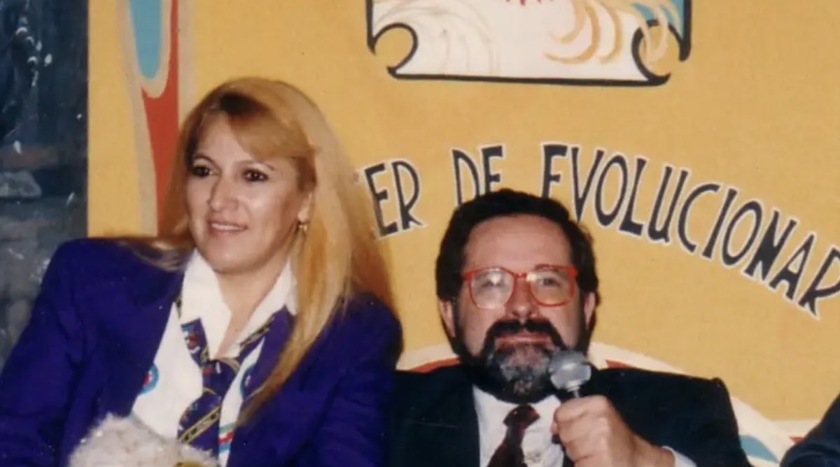 EducaSectas's tweet photo. Procesaron por trata de personas a tres miembros clave de la Escuela de Yoga Buenos Aires, https://t.co/5D7X76DcKf https://t.co/OHwklracVI