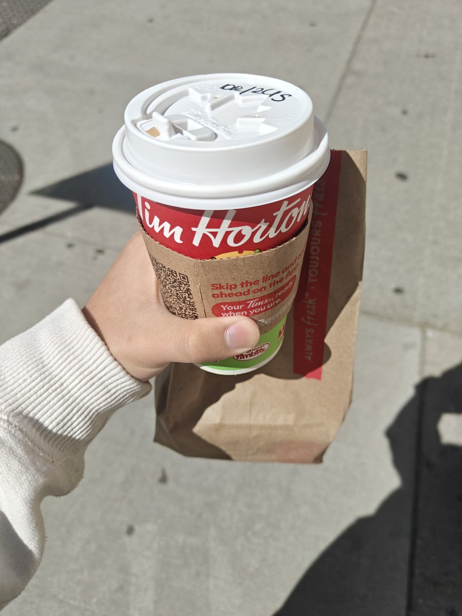 ThunderBird2678's tweet photo. feel #blessed this morning for this wonderful sunny weather under which I consume my Canadian corposlop brunch https://t.co/1Hi7XxrmQs
