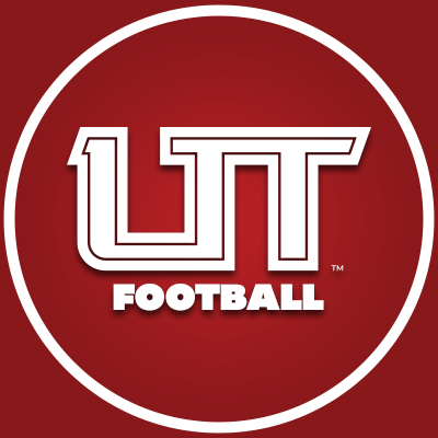 CoachKerfoot3's tweet photo. Thank you @CoachL_Anderson for stopping by @BKKnightsFB today! Always great to have @UtahTech_Fball in the house. @chrisculig @CoachJuss https://t.co/nMquJXJDjB