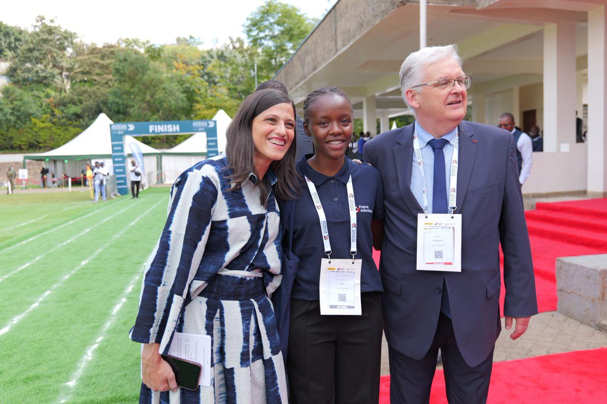 Éléonore Caroit tweet media