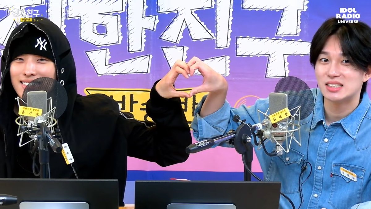 포요 tweet media